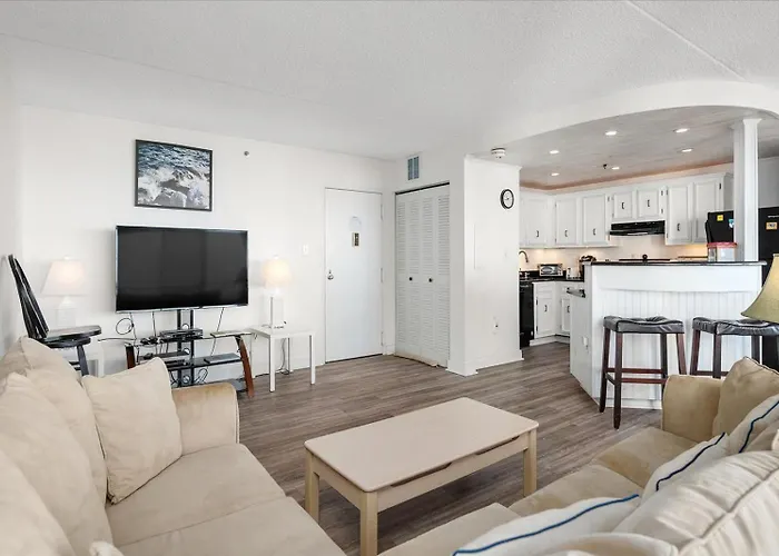 Holiday home Gorgeous Side Ocean Views From 2 Bedroom Capri With Indoor Pool! *