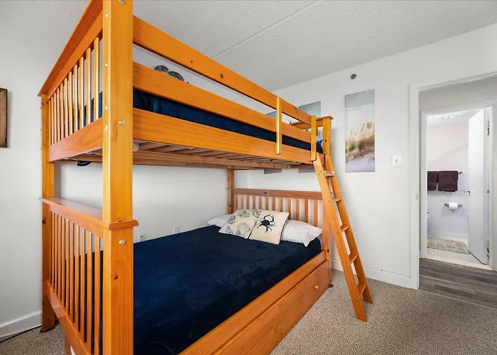 Gorgeous Side Ocean Views From 2 Bedroom Capri With Indoor Pool! *