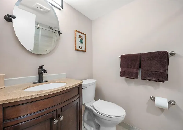 Gorgeous Side Ocean Views From 2 Bedroom Capri With Indoor Pool! Holiday home *